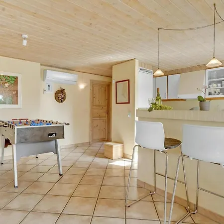 5 Bedroom Lovely In Blavand