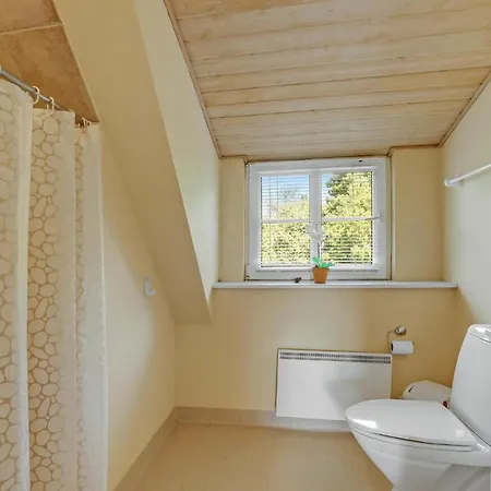 別荘 Amazing Home In Blavand With Sauna *