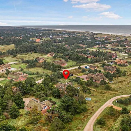 5 Bedroom Lovely In